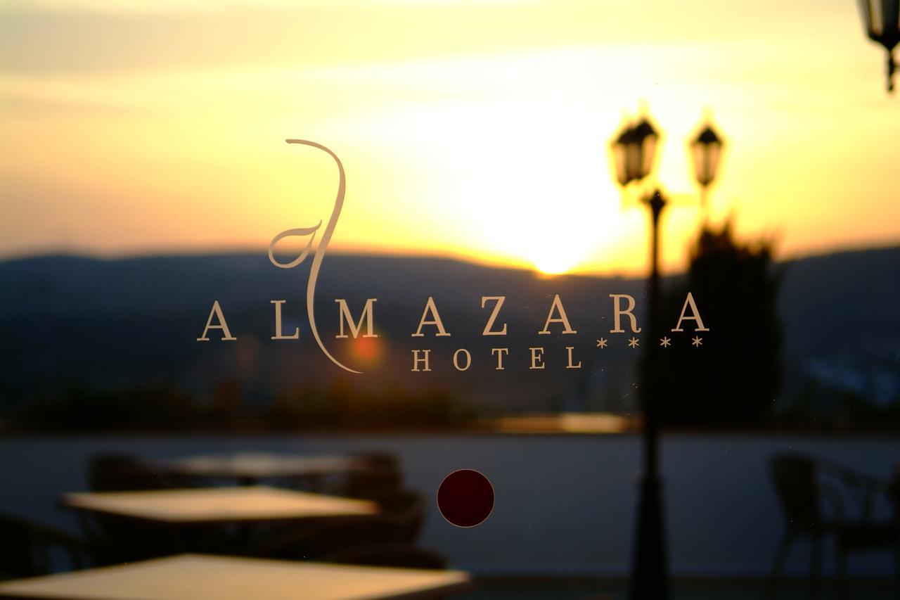 Готель Almazara Лоха Екстер'єр фото